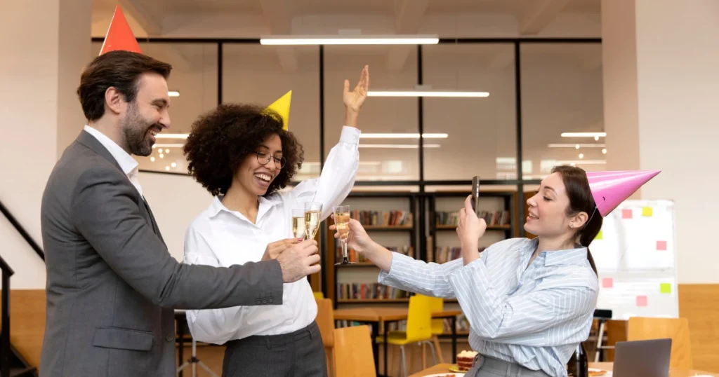 colleague-leaving-work-farewell-messages