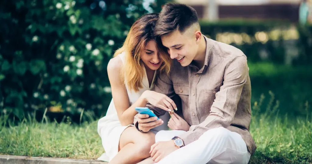 girlfriend-cute-and-sweet-miss-you-messages
