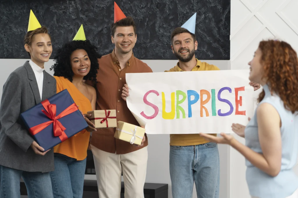 medium-shot-smiley-people-party
