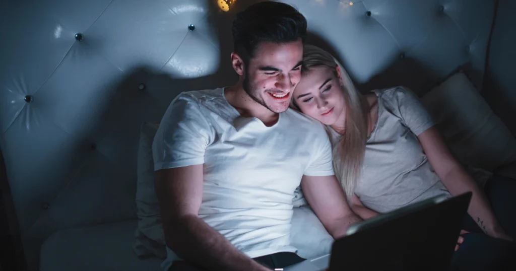 night-to-end-his-day-with-love-crazy-love-messages-for-him